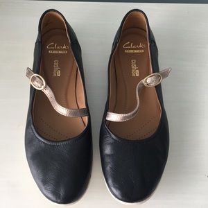 Clark’s collection leather Mary Jane flats